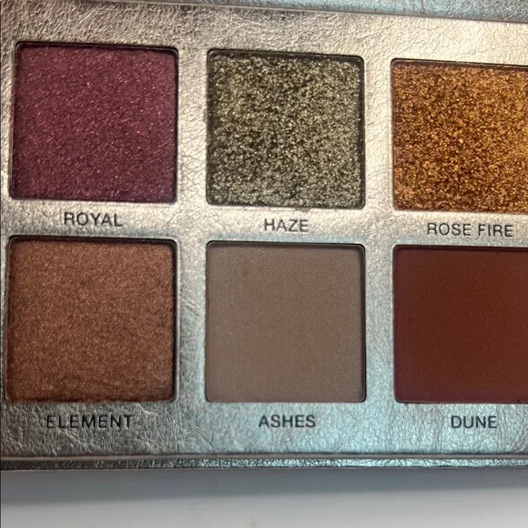 Anastasia Beverly Hills Rose Metals Eyeshadow Palette - Picture 8 of 13